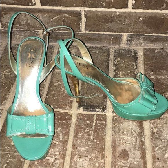 Turquoise Guess Heels - Picture 2 of 3